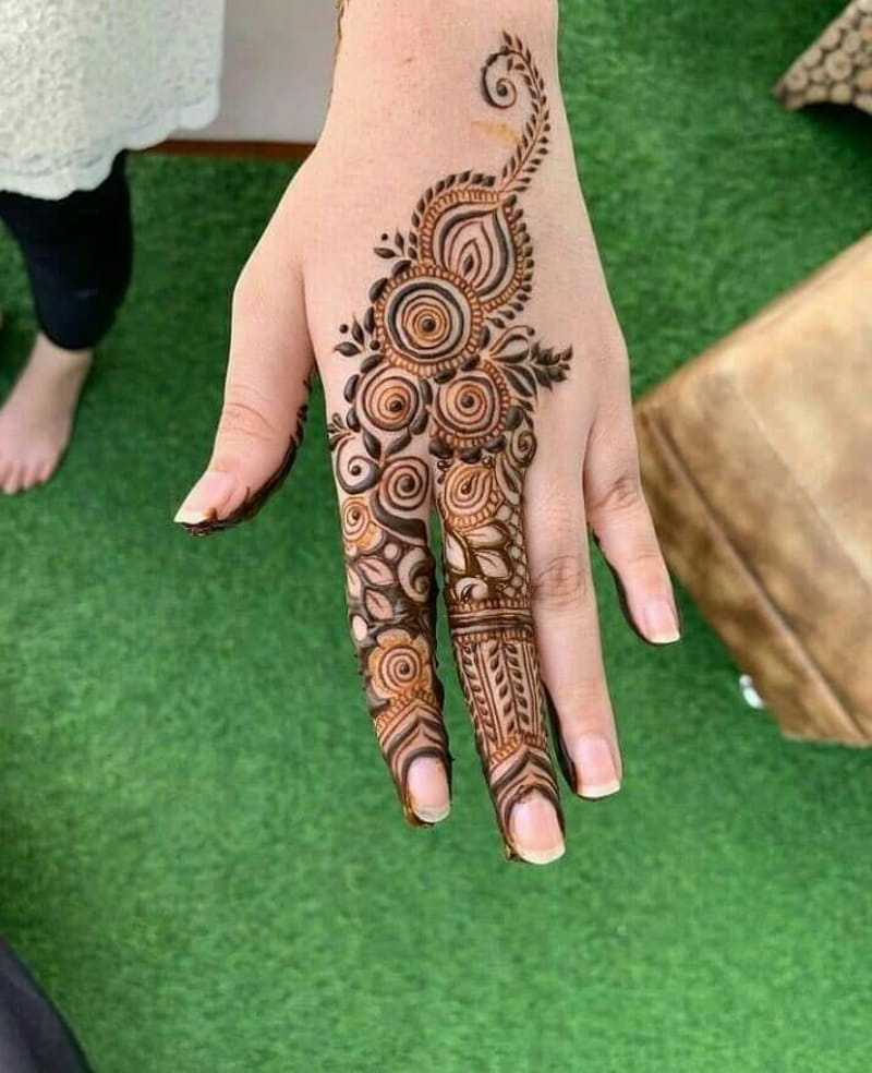 Abstract Mehndi Design