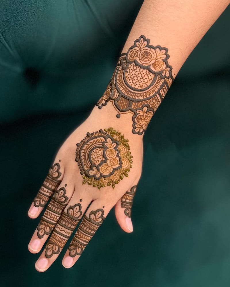 Contemporary Arabic Mehndi Design