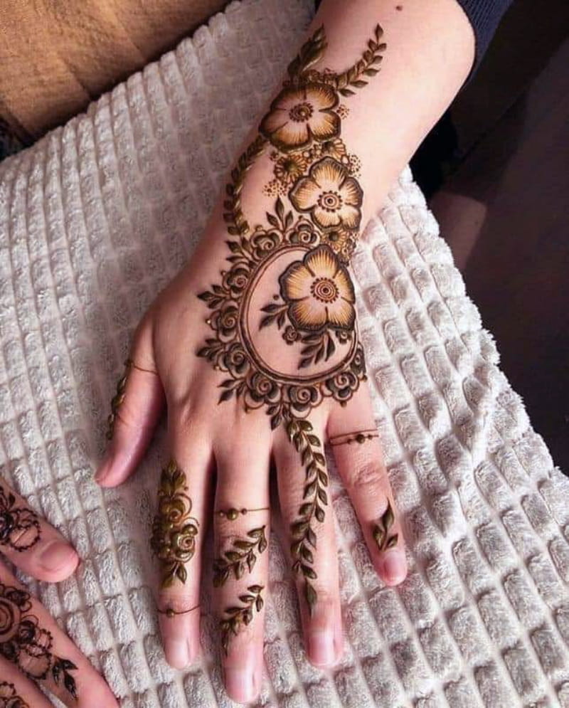 Eternal Mehndi Design