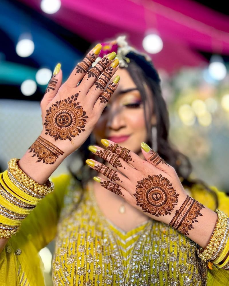 Exotic Arabic Mehndi Design