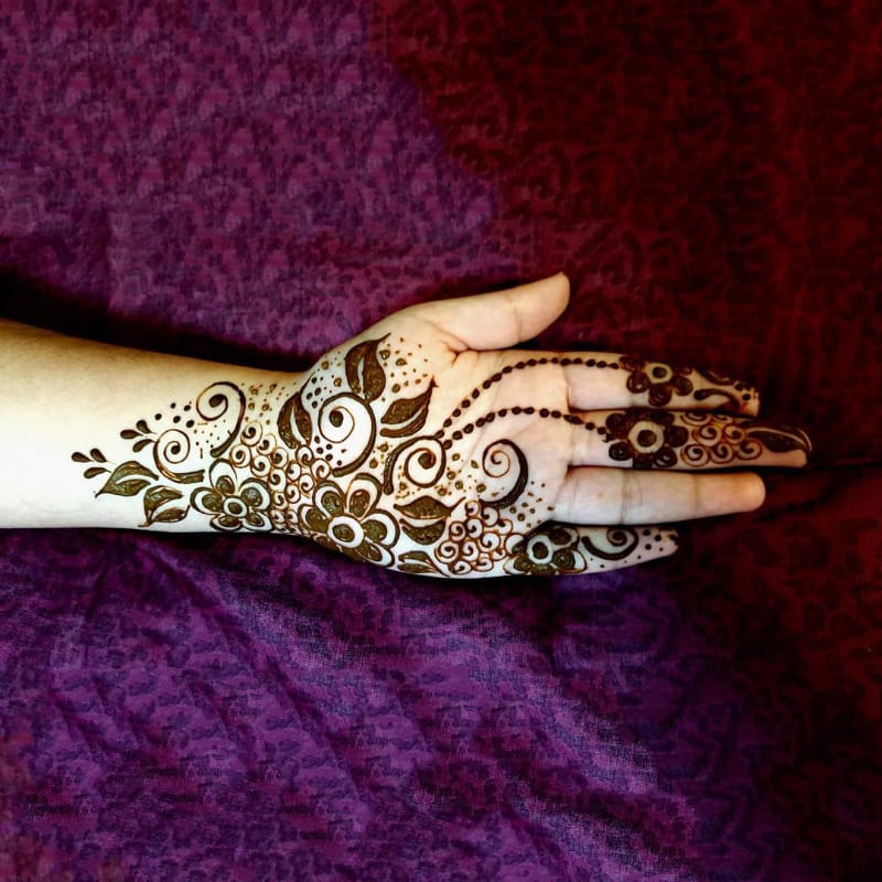 Eye-catching Mehndi Design