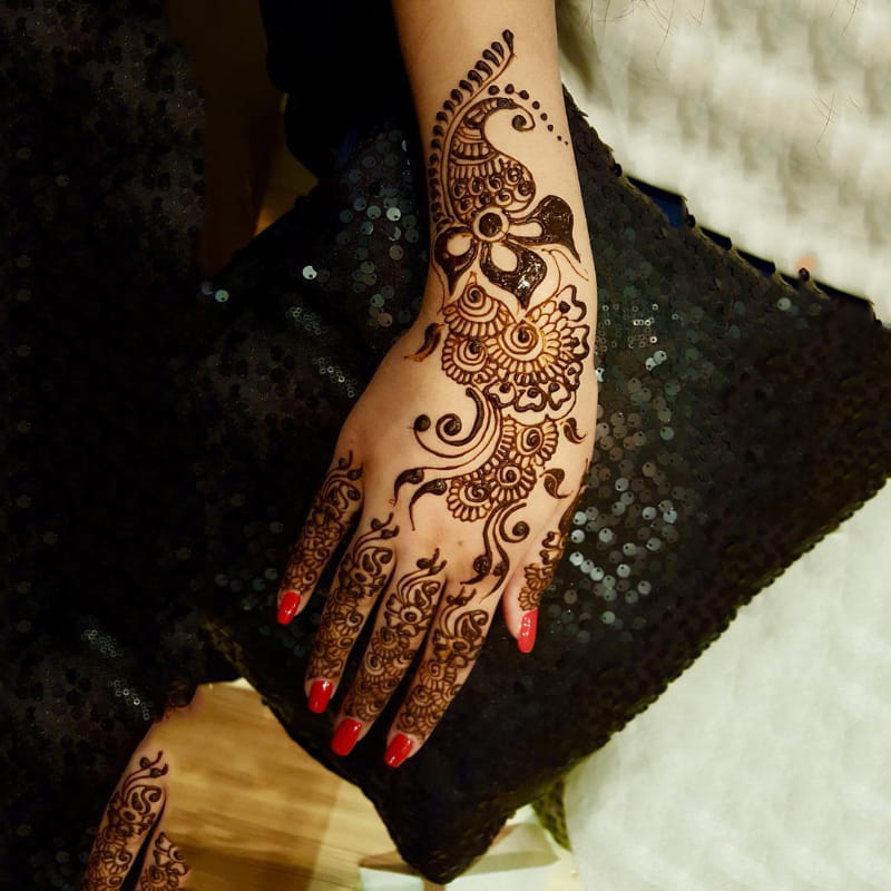 Heavenly Mehndi Design