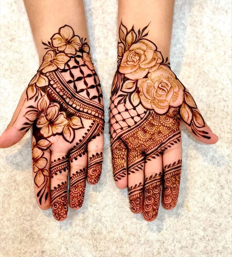 Hypnotic Mehndi Design