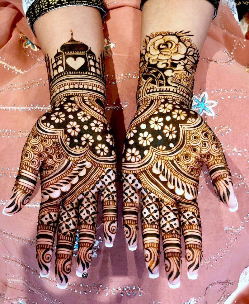 Radiant Arabic Mehndi Design